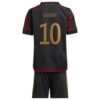 11096 PACK JUNIOR ALLEMAGNE EXTERIEUR GNABRY. ENSEMBLE MAILLOT ET SHORT 2022 2023