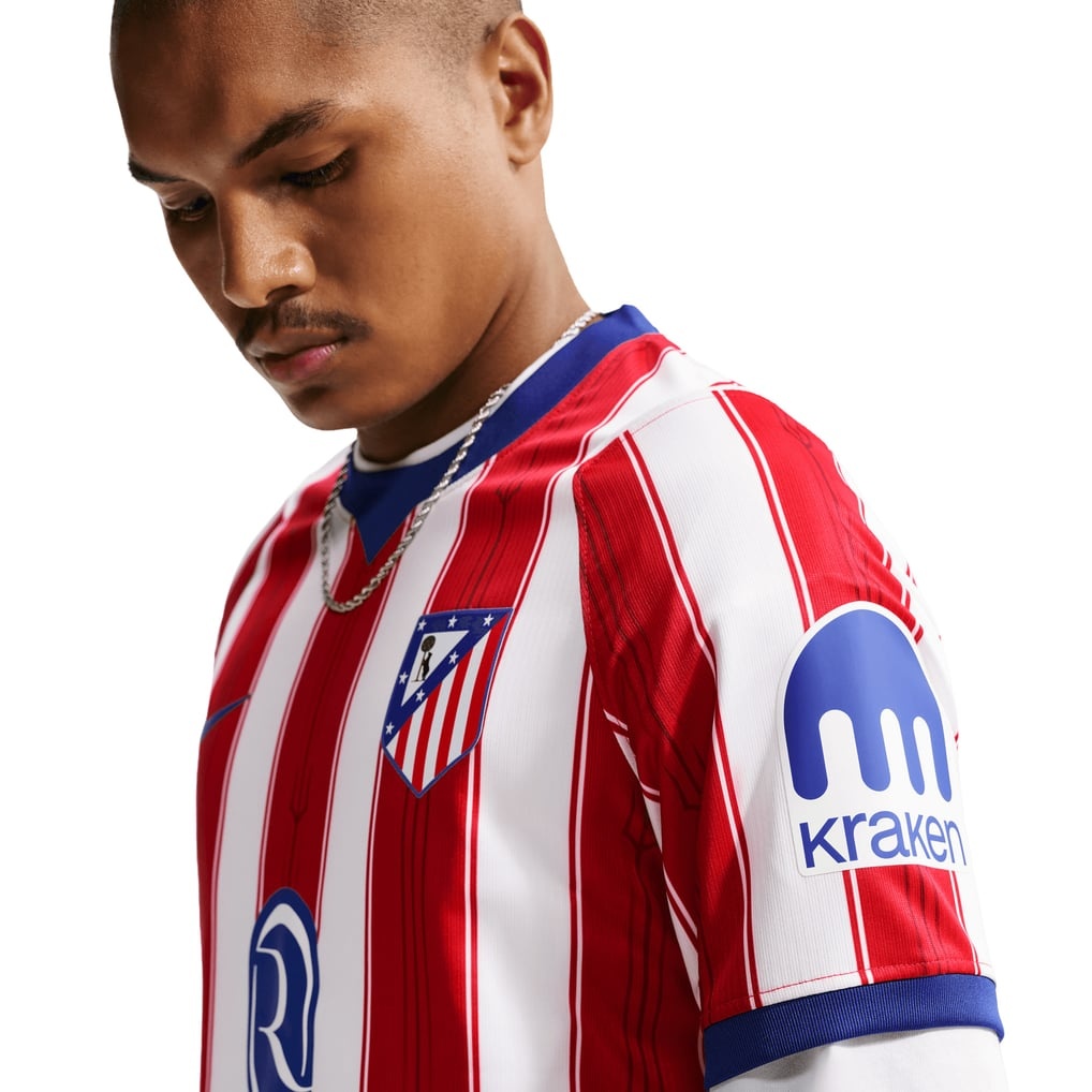 MAILLOT ATLETICO MADRID DOMICILE JULIAN ALVAREZ 2026-2027 MAILLOT ATLETICO MADRID DOMICILE JULIAN ALVAREZ 2026-2027